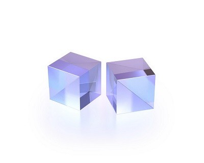 Polarizing Cubes for Medium Power Applications